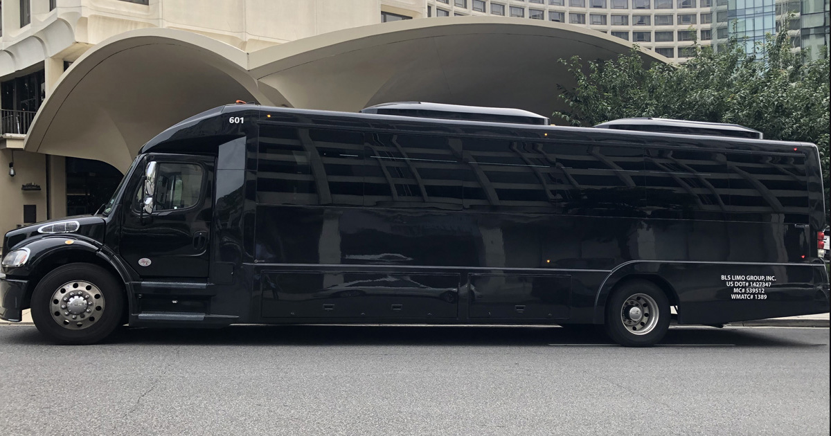 Monumental Tours Vehicles 39 Passenger Van