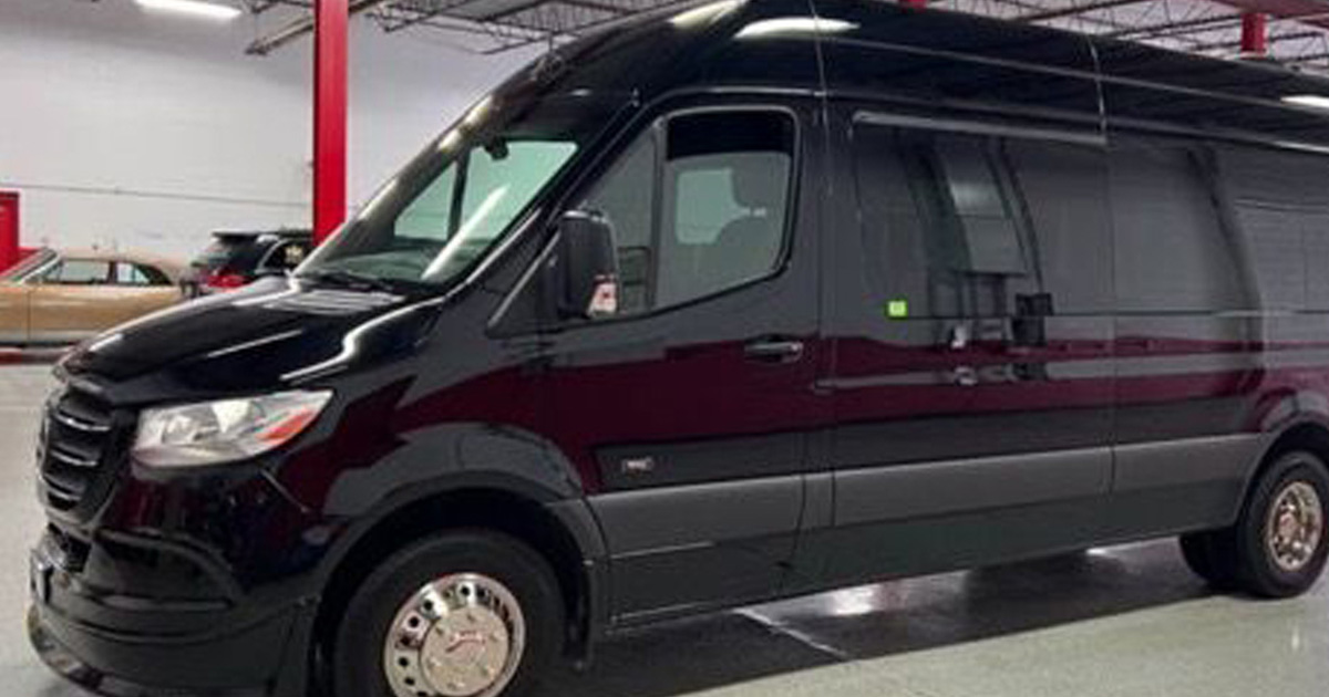 Monumental Tours Vehicles Limo Sprinter